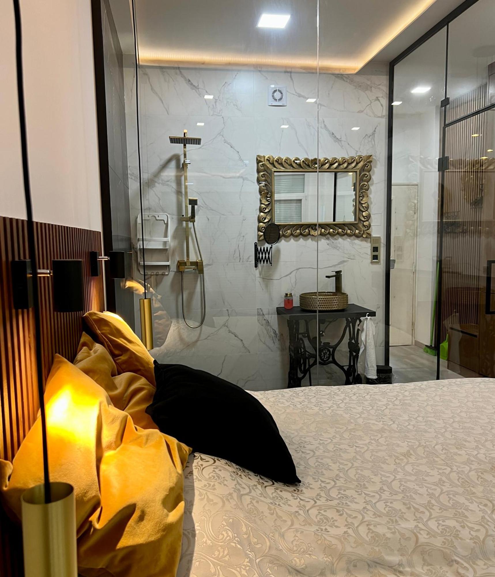 Appartement Golden At Erzsebet Bridge
